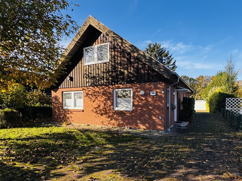 Stra�enansicht Einfamilienhaus Rellingen