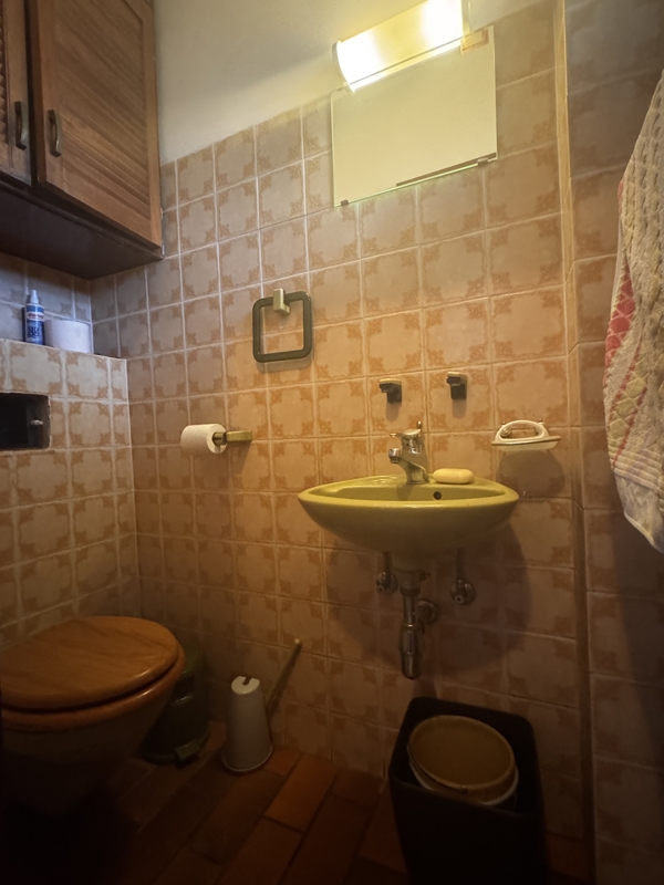 G�ste-WC Doppelhaush�lfte Rellingen