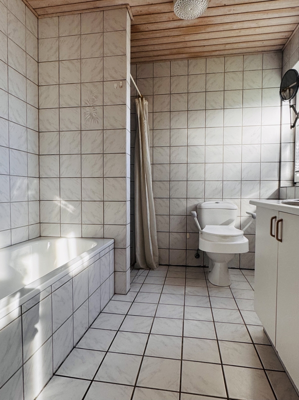 Vollbad EG Einfamilienhaus Rellingen