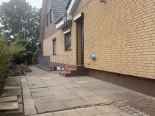 Blick auf Terrasse RESERVIERT-Ihr Zuhause in ansprechendem Bungalow mit Terrasse/Garten, gut geeignet auch f�r Senioren