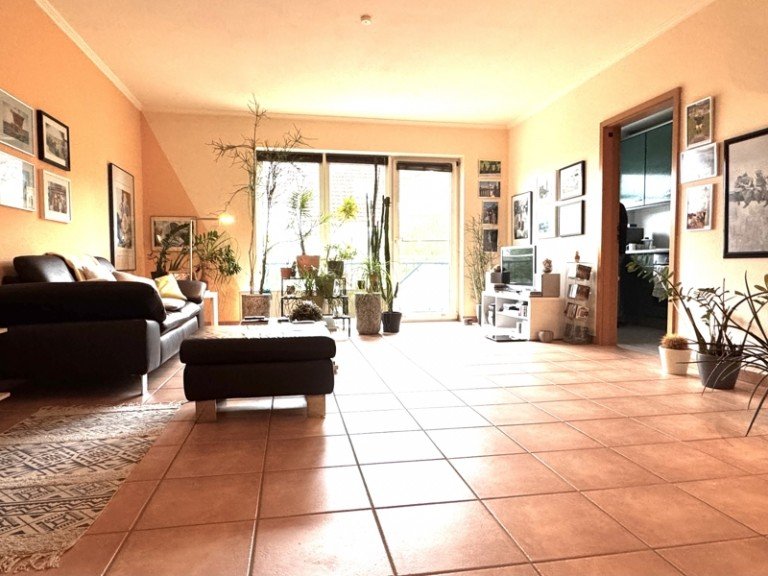 Wohnzimmer Bad Segeberg Etagenwohnung Gro�z�gig, attraktiv, ruhig gelegen - vermietet