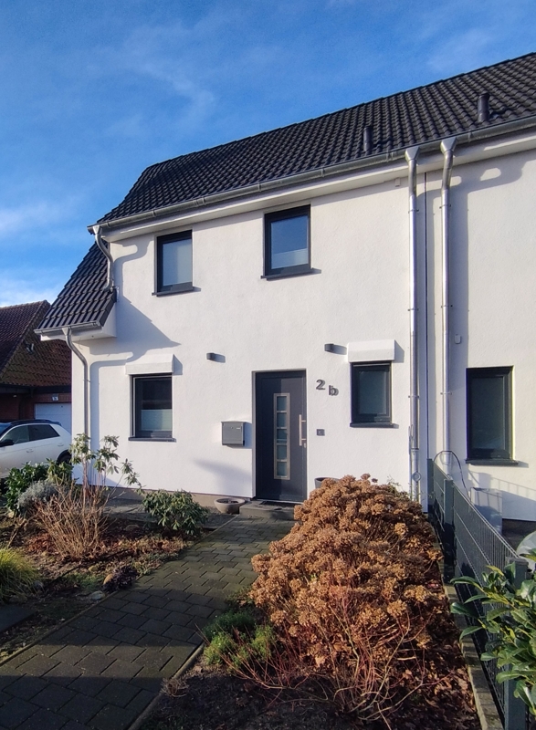 Stra�enansicht Doppelhaush�lfte Prisdorf